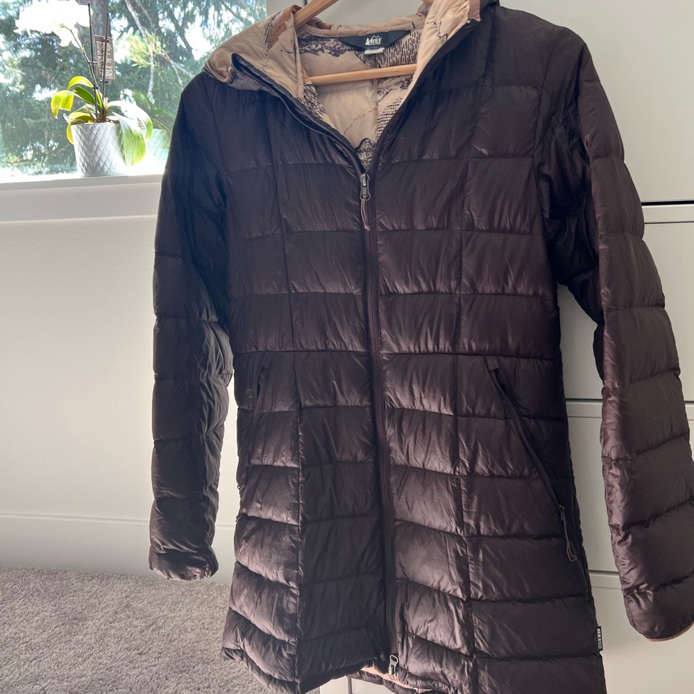 REI Black Puffer Jacket with Quilted Design